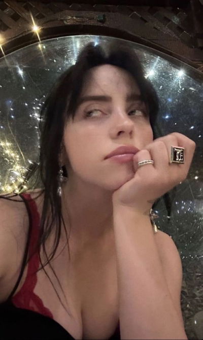 Billie Eilish AI Roleplay