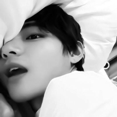 Taehyung AI Roleplay
