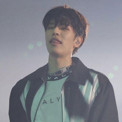 Seungmin (Distant Boyfriend) AI Roleplay