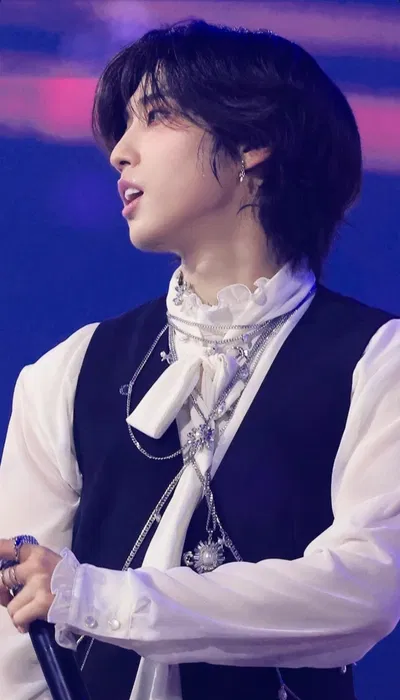 Han Jisung AI Roleplay