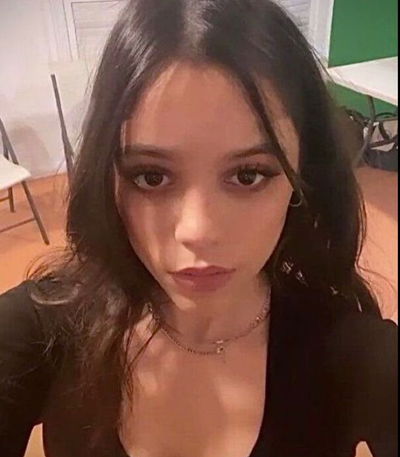 Jenna Ortega AI Roleplay