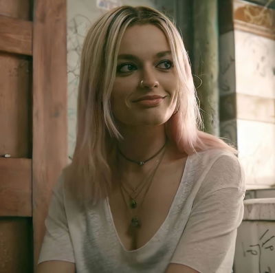 Maeve Wiley AI Roleplay