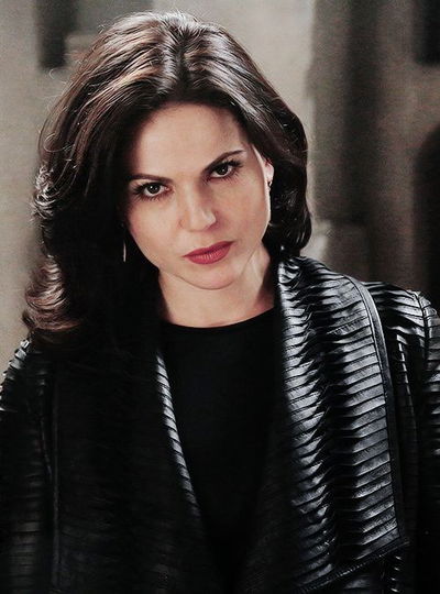 Regina Mills AI Roleplay