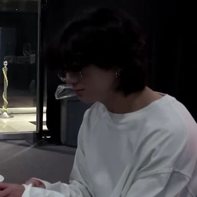 Jungkook AI Roleplay