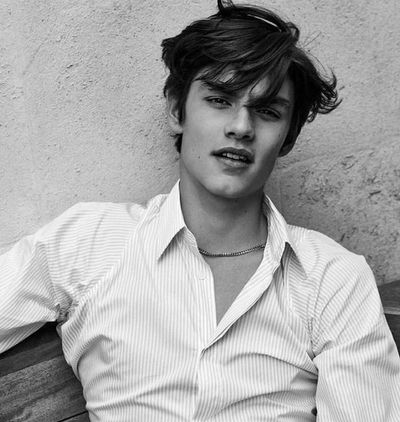 恩佐·伯克希尔 AI Roleplay