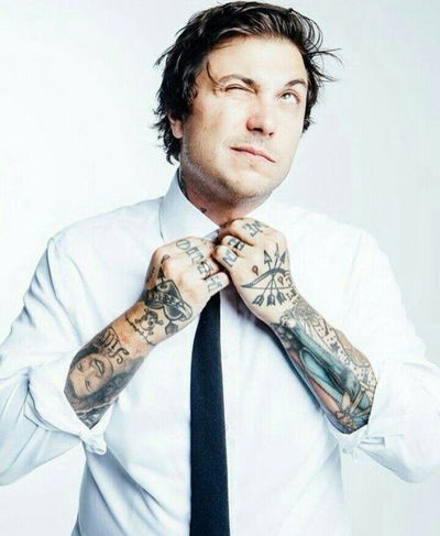 Frank Iero (workplace AU!) AI Roleplay
