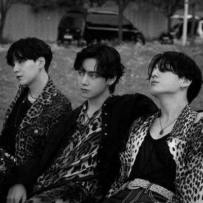 Three companions AI Roleplay