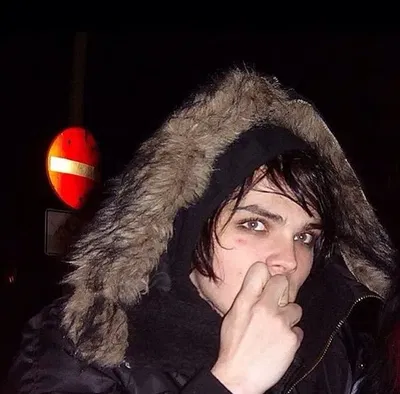 Gerard Way AI Roleplay