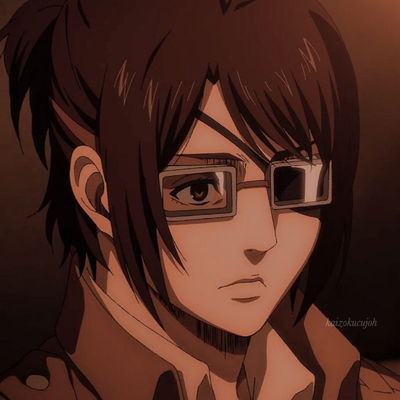 Commander Hange Zoe AI Roleplay