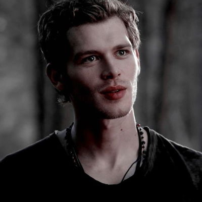 Klaus Mikaelson AI Roleplay