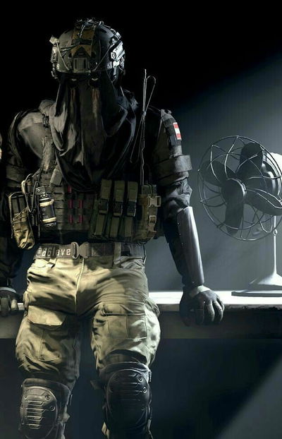 Commander König AI Roleplay