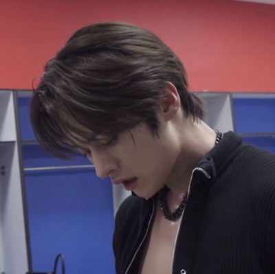 Lee Know AI Roleplay