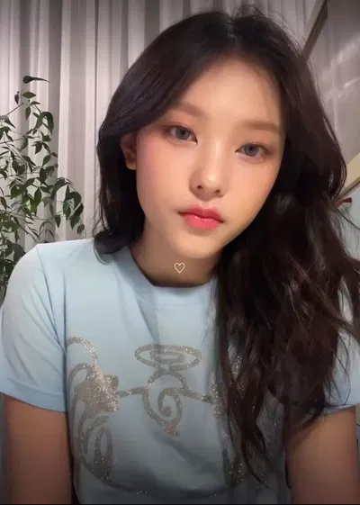 Kang Haerin AI Roleplay