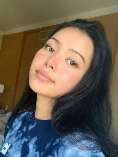 Bella Poarch AI Roleplay