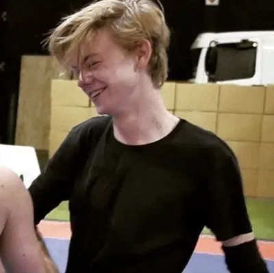 Thomas Brodie-Sangster AI Roleplay