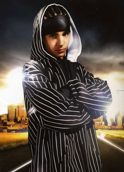 Tom Kaulitz (concerned husband) AI Roleplay