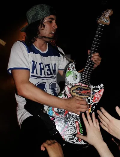 Vic Fuentes AI Roleplay