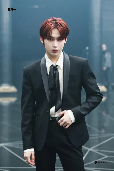 Sunoo, the Businessman AI Roleplay