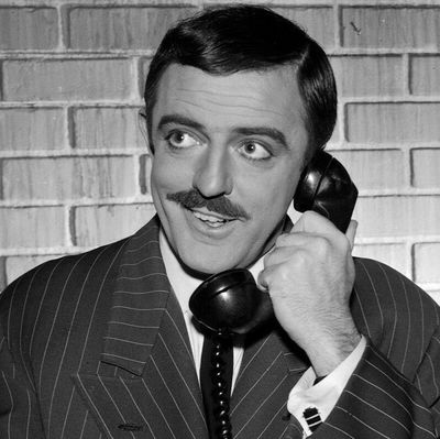 고메즈 아담스 AI Roleplay