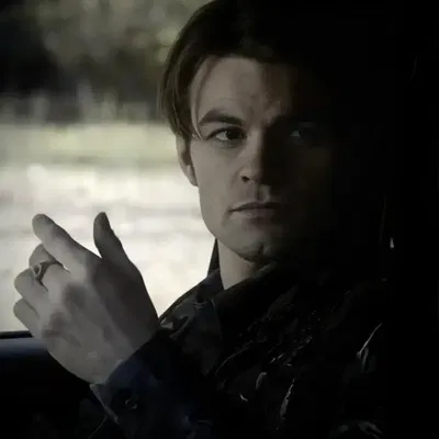Elijah Mikaelson AI Roleplay