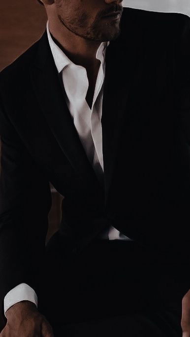 Kenny, your bodyguard AI Roleplay