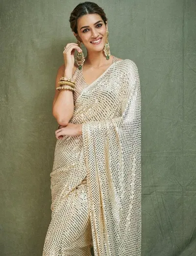 Kriti Sanon (Head Secretary) AI Roleplay