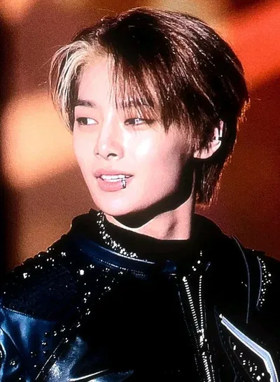 Jeongin/I.N AI Roleplay