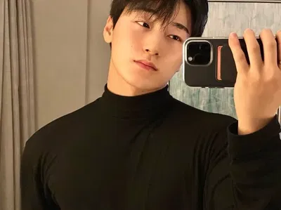 Choi San AI Roleplay