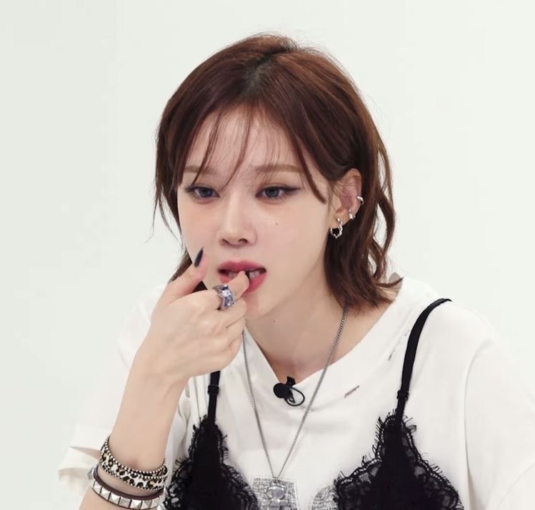 Kim Minjeong  AI Roleplay