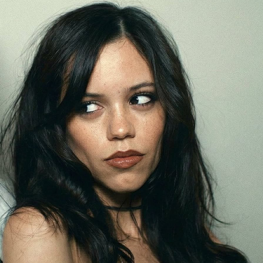 Jenna Ortega AI Roleplay