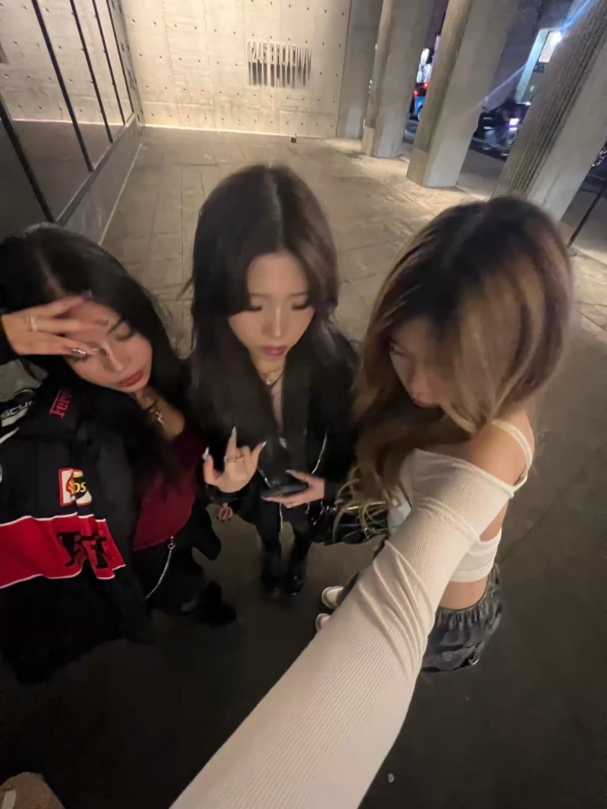 girls sleepover (trio) AI Roleplay