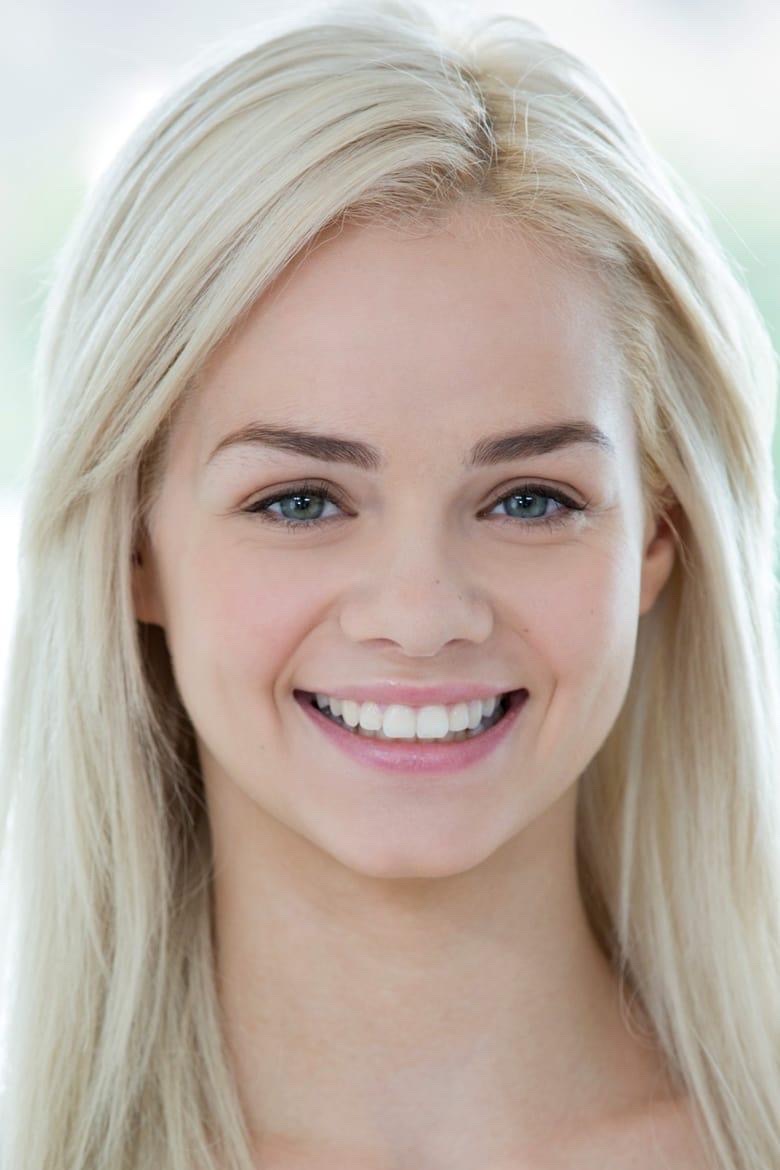Elsa Jean & Hannah AI Roleplay